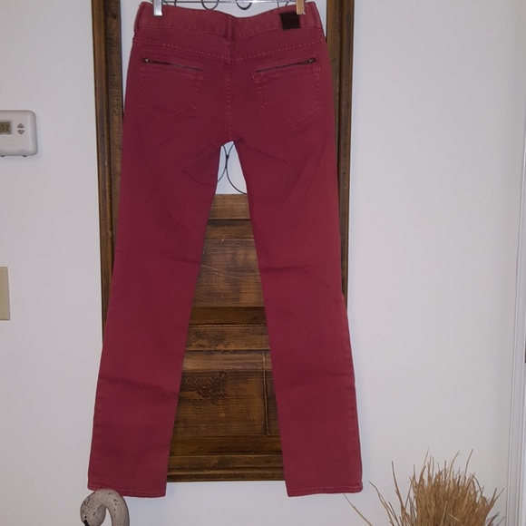 $5 ITEM. X2 Zelda Skinny jeans. MUST BUNDLE WITH OTHER ITEMS - Picture 5 of 8